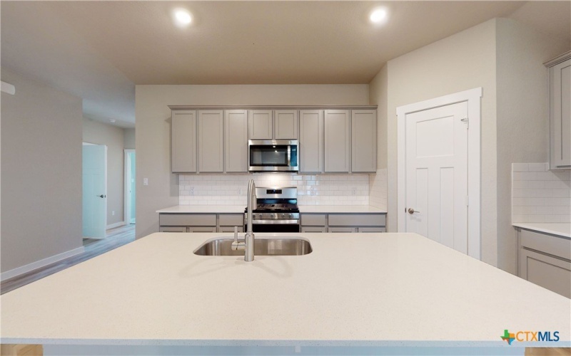 4014 Baerlon Cove, Killeen, TX 76542, 4 Bedrooms Bedrooms, ,2 BathroomsBathrooms,Residential,For Sale,4014 Baerlon Cove,586705