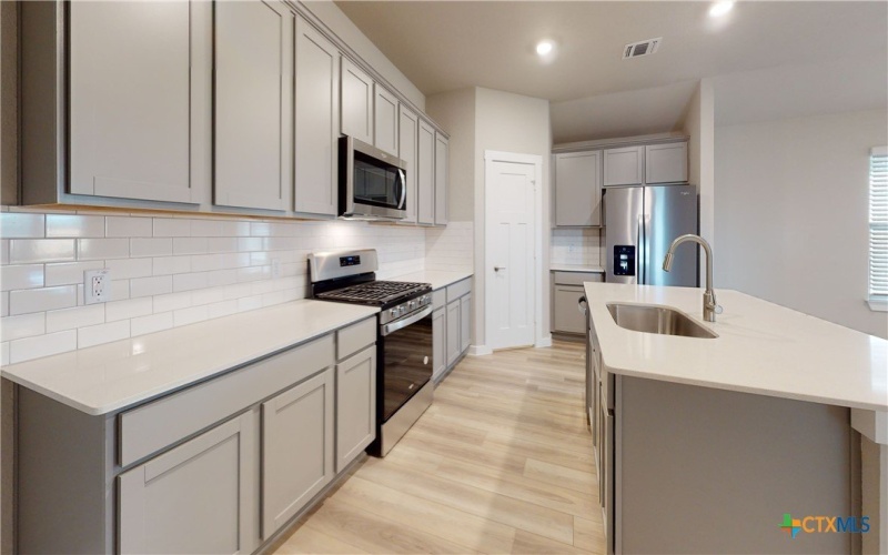 4014 Baerlon Cove, Killeen, TX 76542, 4 Bedrooms Bedrooms, ,2 BathroomsBathrooms,Residential,For Sale,4014 Baerlon Cove,586705