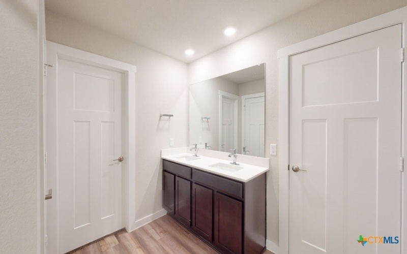 4020 Baerlon Cove, Killeen, TX 76542, 3 Bedrooms Bedrooms, ,2 BathroomsBathrooms,Residential,For Sale,4020 Baerlon Cove,586717
