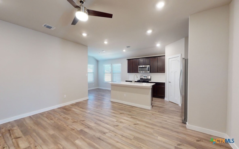 4020 Baerlon Cove, Killeen, TX 76542, 3 Bedrooms Bedrooms, ,2 BathroomsBathrooms,Residential,For Sale,4020 Baerlon Cove,586717