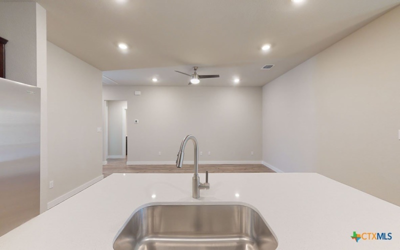 4020 Baerlon Cove, Killeen, TX 76542, 3 Bedrooms Bedrooms, ,2 BathroomsBathrooms,Residential,For Sale,4020 Baerlon Cove,586717