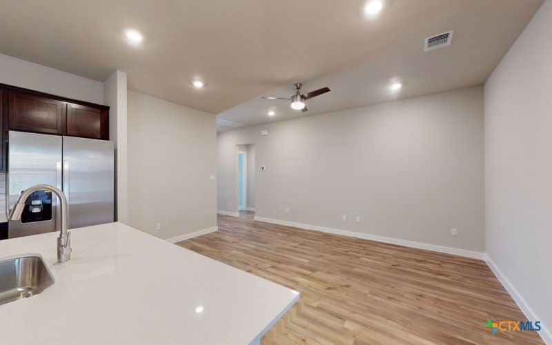4020 Baerlon Cove, Killeen, TX 76542, 3 Bedrooms Bedrooms, ,2 BathroomsBathrooms,Residential,For Sale,4020 Baerlon Cove,586717