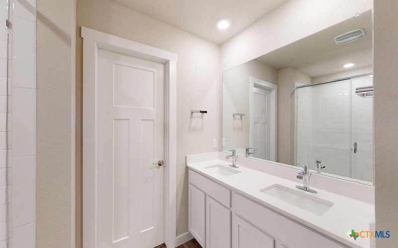 4021 Baerlon Cove, Killeen, TX 76542, 3 Bedrooms Bedrooms, ,2 BathroomsBathrooms,Residential,For Sale,4021 Baerlon Cove,586741