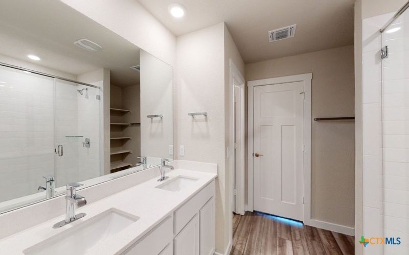 4021 Baerlon Cove, Killeen, TX 76542, 3 Bedrooms Bedrooms, ,2 BathroomsBathrooms,Residential,For Sale,4021 Baerlon Cove,586741
