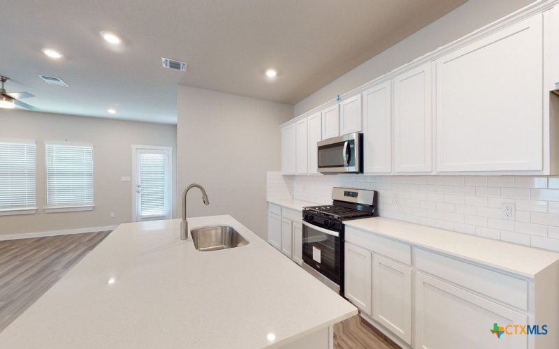 4021 Baerlon Cove, Killeen, TX 76542, 3 Bedrooms Bedrooms, ,2 BathroomsBathrooms,Residential,For Sale,4021 Baerlon Cove,586741