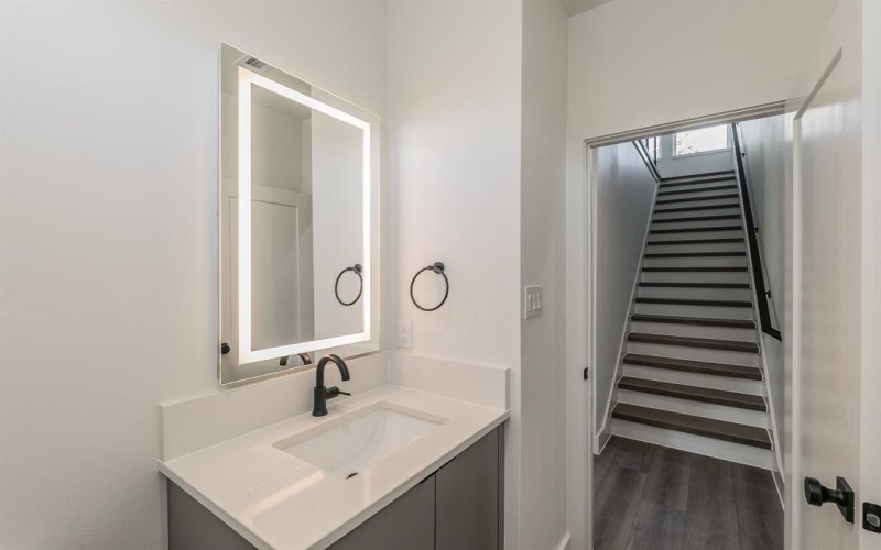 2210 Shea Road #104, Dallas, TX 75235, 2 Habitaciones Habitaciones , ,2 BañosBaños,Residential,En Venta,2210 Shea Road,20977329