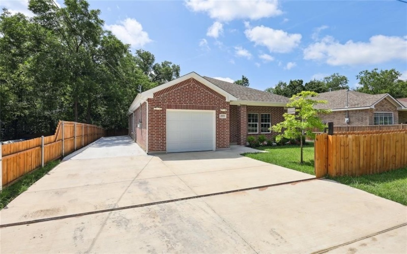 2070 Cool Mist Lane, Dallas, TX 75253, 3 Habitaciones Habitaciones , ,2 BañosBaños,Residential,En Venta,2070 Cool Mist Lane,20992212