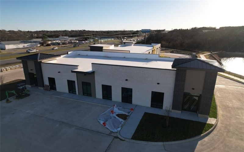 2850 SW Wilshire Boulevard #102, Burleson, TX 76028, ,Otro,En Venta,2850 SW Wilshire Boulevard,20996994