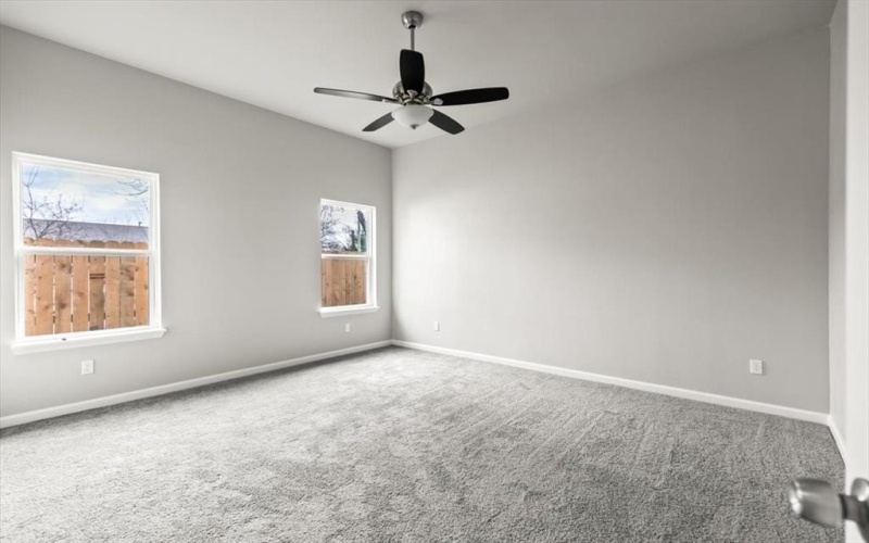 200 Avenue B, Ennis, TX 75119, 4 Habitaciones Habitaciones , ,3 BañosBaños,Residential,En Venta,200 Avenue B,20998960