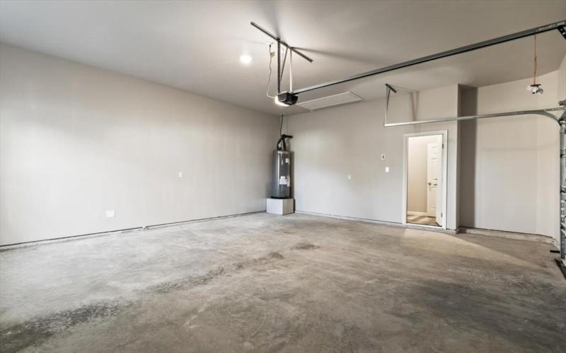 200 Avenue B, Ennis, TX 75119, 4 Habitaciones Habitaciones , ,3 BañosBaños,Residential,En Venta,200 Avenue B,20998960