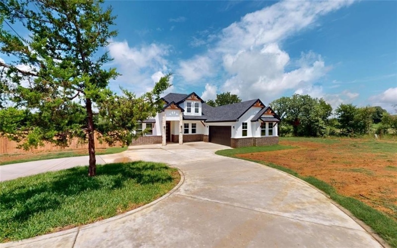 416 Linden Street, Keene, TX 76059, 4 Bedrooms Bedrooms, ,2 BathroomsBathrooms,Residential,For Sale,416 Linden Street,21002320