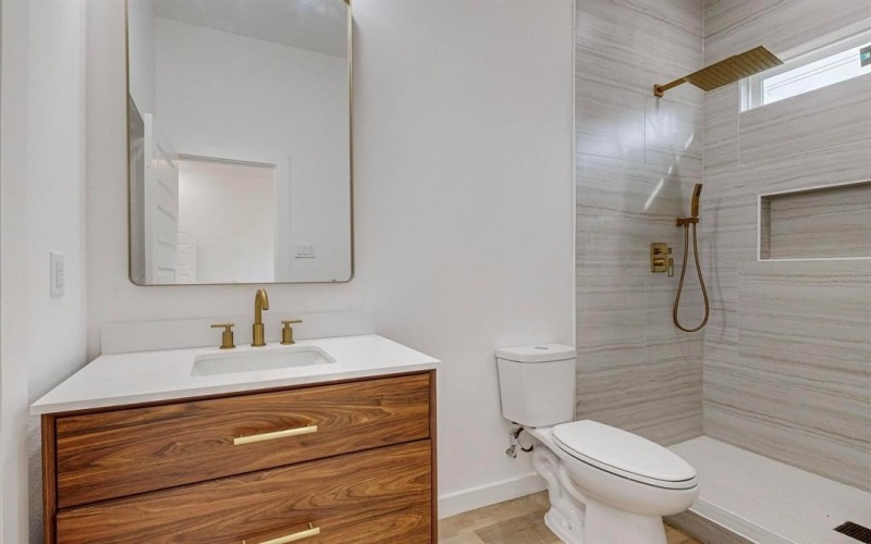 5223 Colonial Avenue, Dallas, TX 75215, 4 Bedrooms Bedrooms, ,2 BathroomsBathrooms,Residential,For Sale,5223 Colonial Avenue,21002411