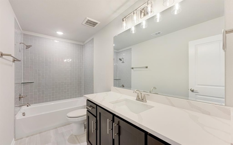 5610 Rutherford Drive, Midlothian, TX 76065, 4 Bedrooms Bedrooms, ,5 BathroomsBathrooms,Residential,For Sale,5610 Rutherford Drive,0,21002463