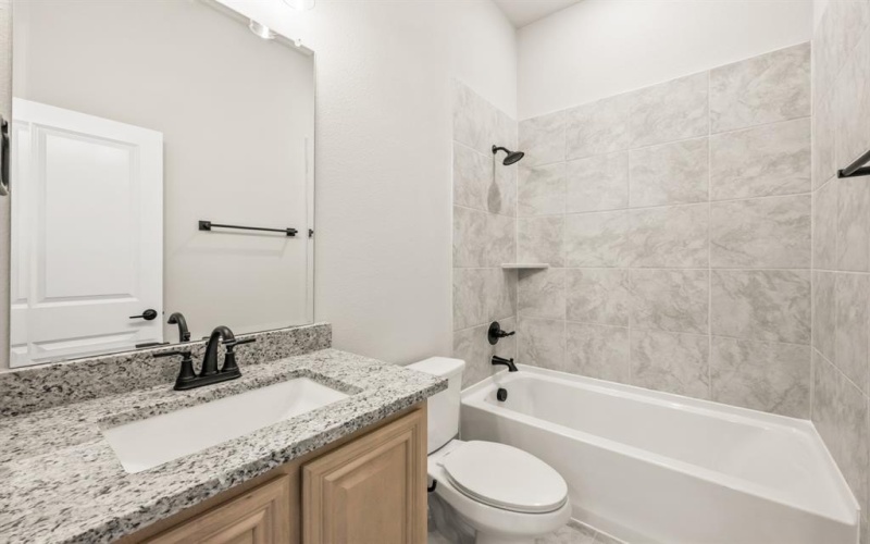 34 Osprey Street, Joshua, TX 76058, 3 Habitaciones Habitaciones , ,3 BañosBaños,Residential,En Venta,34 Osprey Street,0,21002500