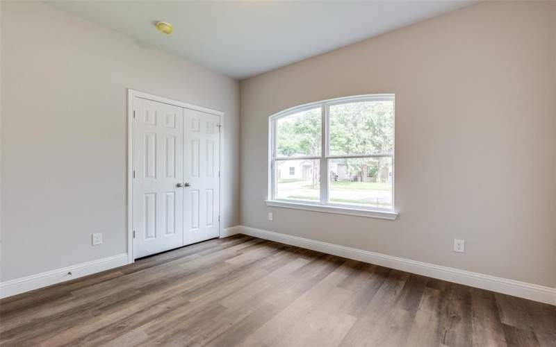 1356 S Denley Drive, Dallas, TX 75216, 3 Bedrooms Bedrooms, ,2 BathroomsBathrooms,Residential,For Sale,1356 S Denley Drive,21002536