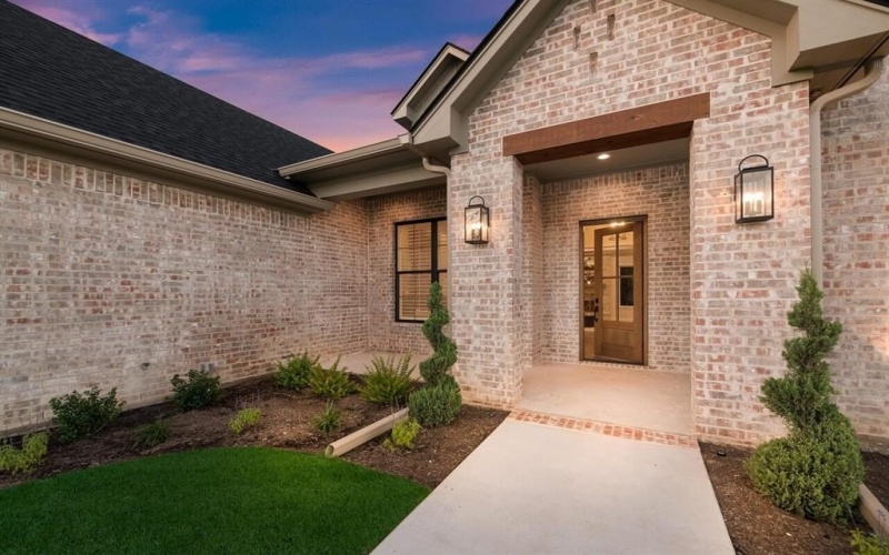 8005 Bee Cave Road, China Spring, TX 76633, 4 Bedrooms Bedrooms, ,3 BathroomsBathrooms,Residential,For Sale,8005 Bee Cave Road,21002616