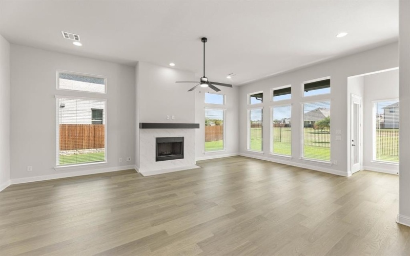 5210 Rowlan, Midlothian, TX 76065, 4 Bedrooms Bedrooms, ,3 BathroomsBathrooms,Residential,For Sale,5210 Rowlan,0,21002643