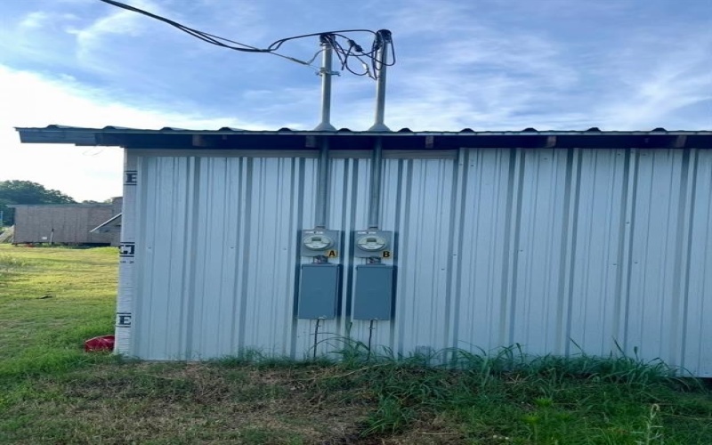 2289 County Road 131 #A, Gainesville, TX 76240, ,Residential Multi Family,En Venta,2289 County Road 131,21002864