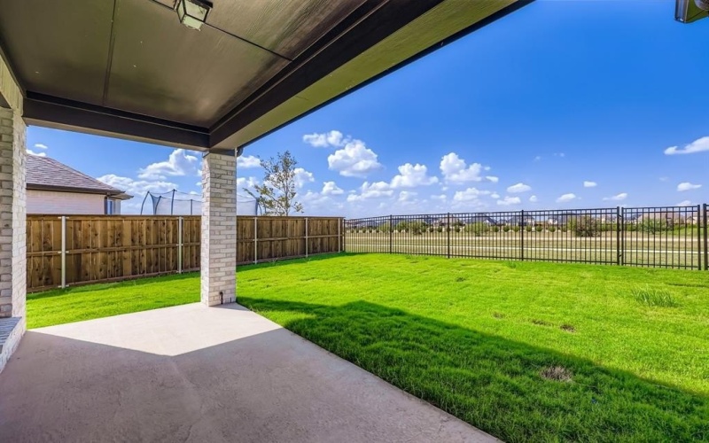 1702 Flowerfield Lane, Mansfield, TX 76063, 4 Habitaciones Habitaciones , ,2 BañosBaños,Residential,En Venta,1702 Flowerfield Lane,0,21003000