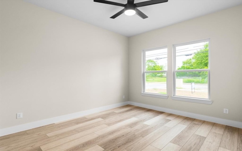 1905 Dillard Street, Fort Worth, TX 76105, 3 Bedrooms Bedrooms, ,2 BathroomsBathrooms,Residential,For Sale,1905 Dillard Street,21003011