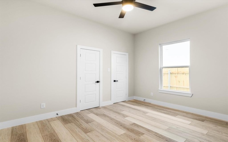 1905 Dillard Street, Fort Worth, TX 76105, 3 Bedrooms Bedrooms, ,2 BathroomsBathrooms,Residential,For Sale,1905 Dillard Street,21003011