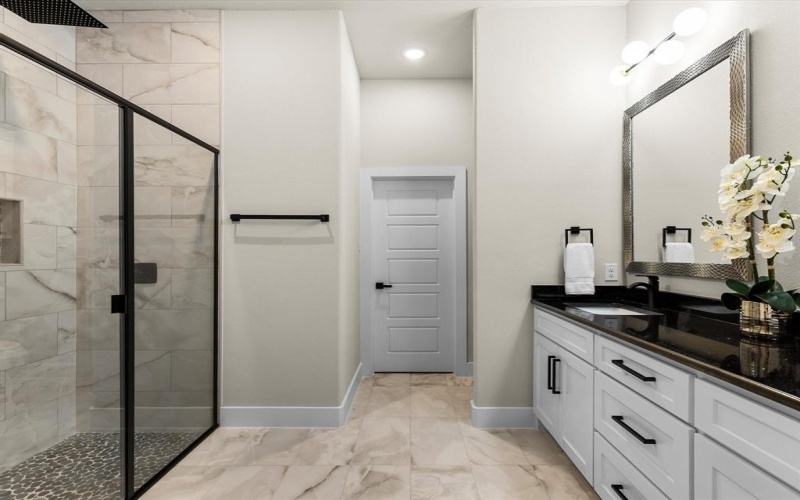 1905 Dillard Street, Fort Worth, TX 76105, 3 Bedrooms Bedrooms, ,2 BathroomsBathrooms,Residential,For Sale,1905 Dillard Street,21003011
