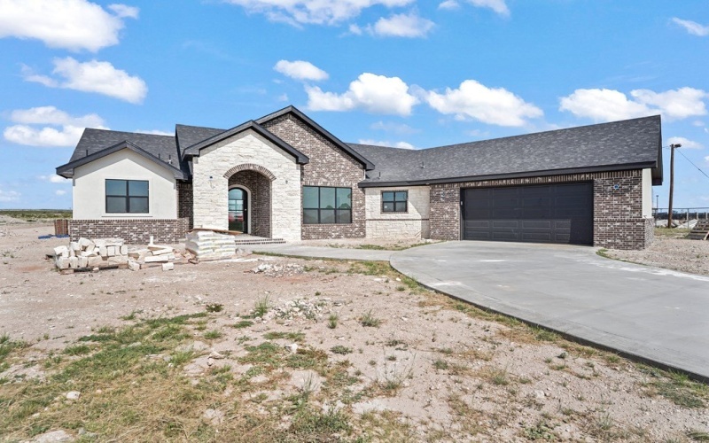 2400 Greasewood, Fort Stockton, TX 79735, 4 Bedrooms Bedrooms, ,3 BathroomsBathrooms,Residential,For Sale,2400 Greasewood,161722