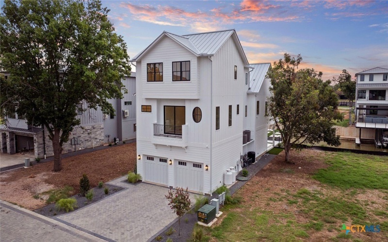 508 Lake Street, Kingsland, TX 78639, 5 Bedrooms Bedrooms, ,5 BathroomsBathrooms,Residential,For Sale,508 Lake Street,0,586709