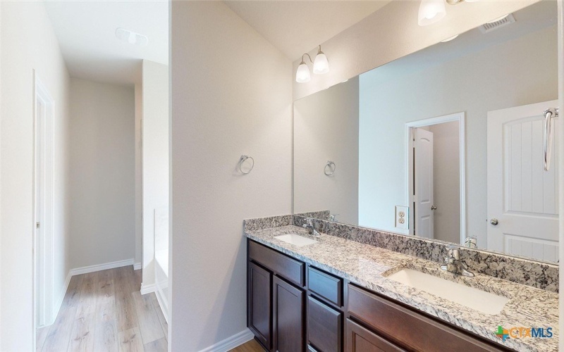 4237 Allison Drive, Belton, TX 76513, 4 Habitaciones Habitaciones , ,2 BañosBaños,Residential,En Venta,4237 Allison Drive,586788
