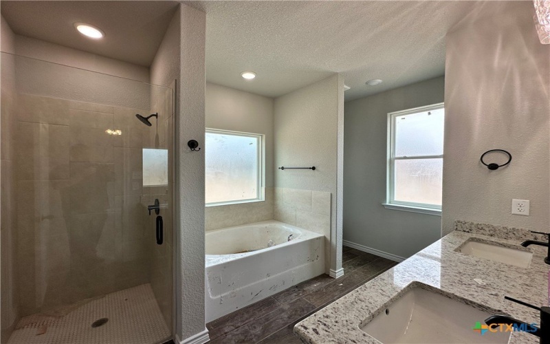 2583 Cedar Glen Drive, Belton, TX 76513, 4 Habitaciones Habitaciones , ,3 BañosBaños,Residential,En Venta,2583 Cedar Glen Drive,586804