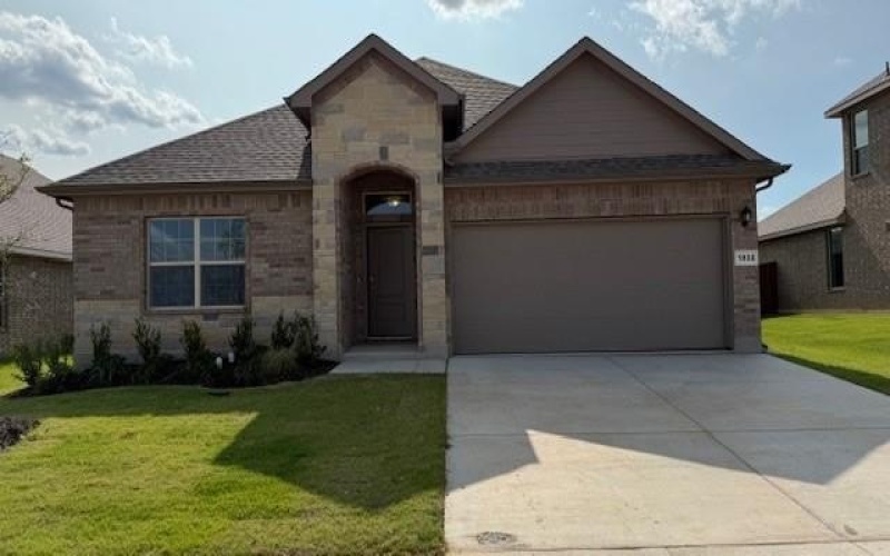 1932 PREAKNESS Drive, Granbury, TX 76049, 4 Habitaciones Habitaciones , ,2 BañosBaños,Residential,En Venta,1932 PREAKNESS Drive,20999999
