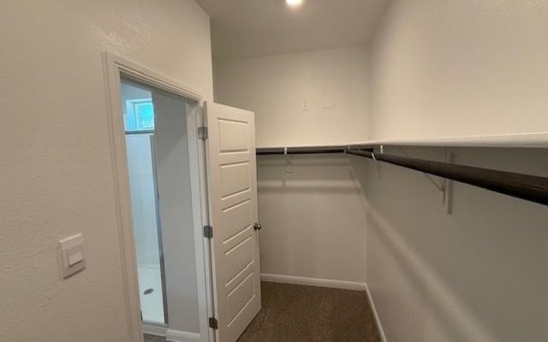 1936 PREAKNESS Drive, Granbury, TX 76049, 4 Bedrooms Bedrooms, ,2 BathroomsBathrooms,Residential,For Sale,1936 PREAKNESS Drive,21000007