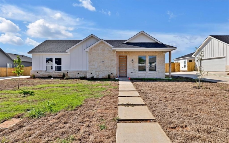 1214 Gannon Lane, DeSoto, TX 75115, 4 Bedrooms Bedrooms, ,3 BathroomsBathrooms,Residential,For Sale,1214 Gannon Lane,0,21000675