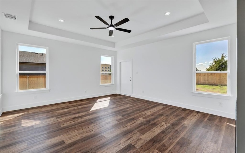 1214 Gannon Lane, DeSoto, TX 75115, 4 Bedrooms Bedrooms, ,3 BathroomsBathrooms,Residential,For Sale,1214 Gannon Lane,0,21000675