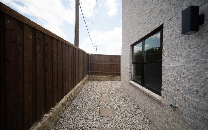 2362 Usman Drive, Irving, TX 75062, 3 Habitaciones Habitaciones , ,3 BañosBaños,Residential,En Venta,2362 Usman Drive,21000986