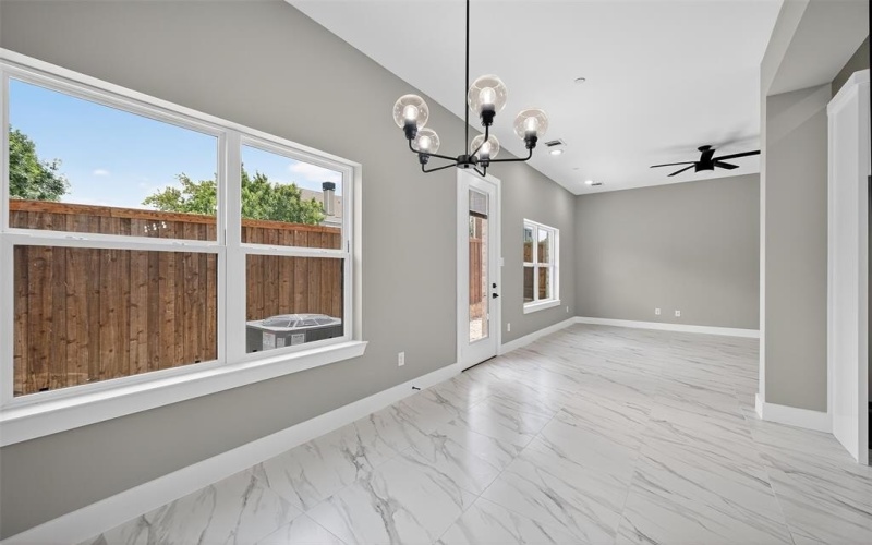 2362 Usman Drive, Irving, TX 75062, 3 Habitaciones Habitaciones , ,3 BañosBaños,Residential,En Venta,2362 Usman Drive,21000986