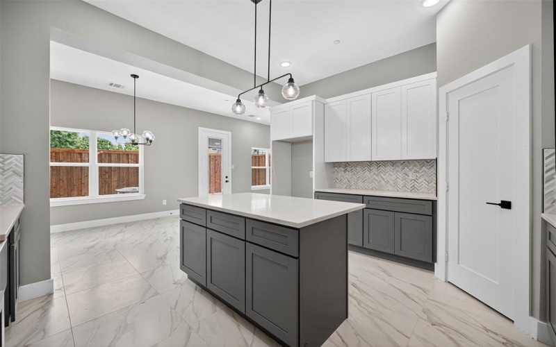 2362 Usman Drive, Irving, TX 75062, 3 Habitaciones Habitaciones , ,3 BañosBaños,Residential,En Venta,2362 Usman Drive,21000986