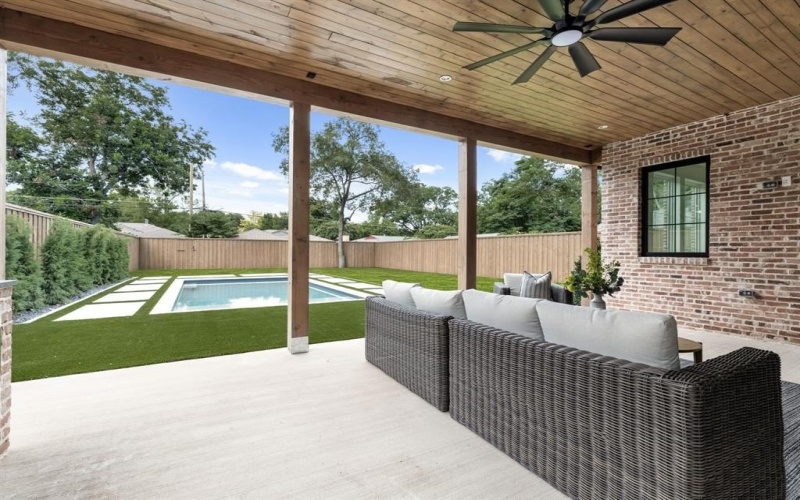 6549 Trammel Drive, Dallas, TX 75214, 4 Bedrooms Bedrooms, ,5 BathroomsBathrooms,Residential,For Sale,6549 Trammel Drive,21001814
