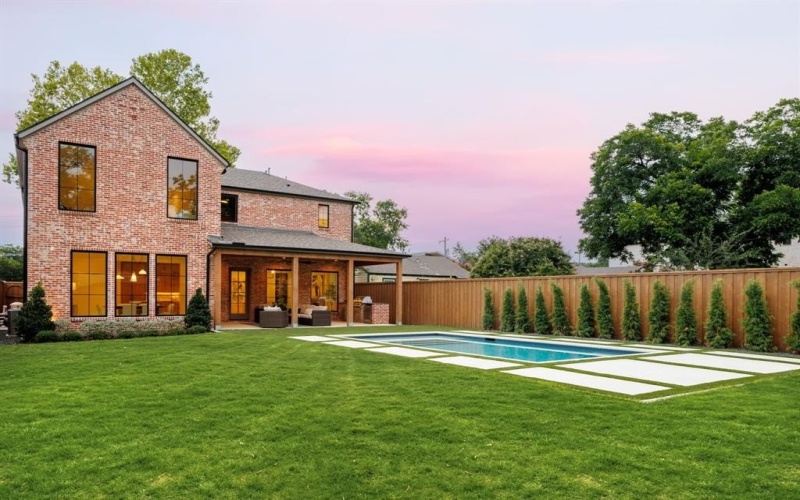 6549 Trammel Drive, Dallas, TX 75214, 4 Bedrooms Bedrooms, ,5 BathroomsBathrooms,Residential,For Sale,6549 Trammel Drive,21001814