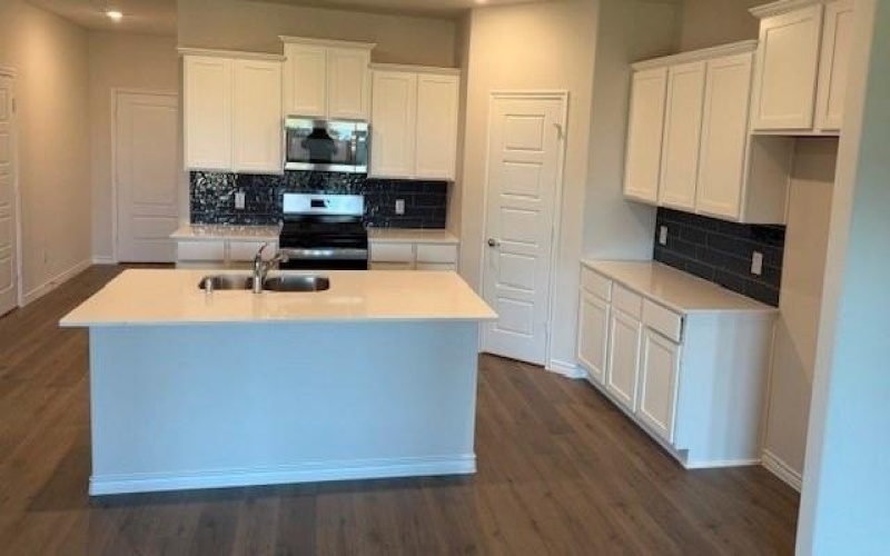 8294 Hunsaker Lane, Garland, TX 75043, 4 Bedrooms Bedrooms, ,3 BathroomsBathrooms,Residential,For Sale,8294 Hunsaker Lane,0,21001962