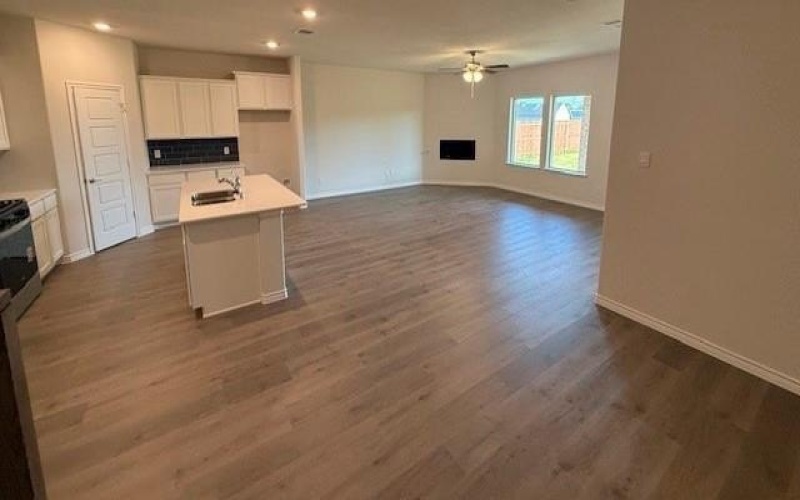 8294 Hunsaker Lane, Garland, TX 75043, 4 Bedrooms Bedrooms, ,3 BathroomsBathrooms,Residential,For Sale,8294 Hunsaker Lane,0,21001962