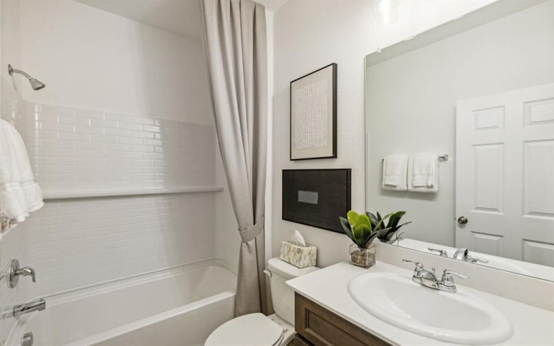 2407 Roundstone Way, Lowry Crossing, TX 75407, 4 Habitaciones Habitaciones , ,3 BañosBaños,Residential,En Venta,2407 Roundstone Way,21002059