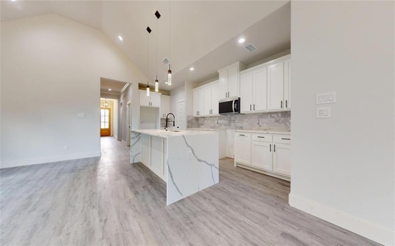 4755 Ramey Avenue, Fort Worth, TX 76105, 4 Bedrooms Bedrooms, ,2 BathroomsBathrooms,Residential,For Sale,4755 Ramey Avenue,21002121