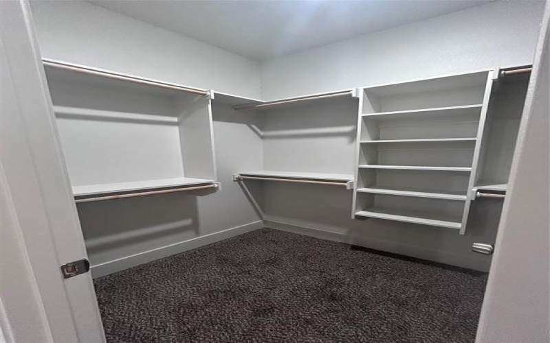 2110 Ridgewood Drive, Bridgeport, TX 76426, 3 Bedrooms Bedrooms, ,2 BathroomsBathrooms,Residential,For Sale,2110 Ridgewood Drive,21002185