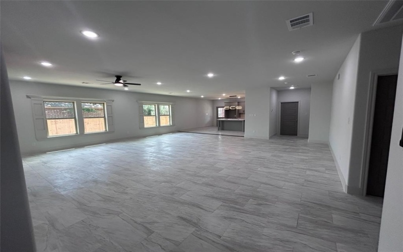 2110 Ridgewood Drive, Bridgeport, TX 76426, 3 Bedrooms Bedrooms, ,2 BathroomsBathrooms,Residential,For Sale,2110 Ridgewood Drive,21002185