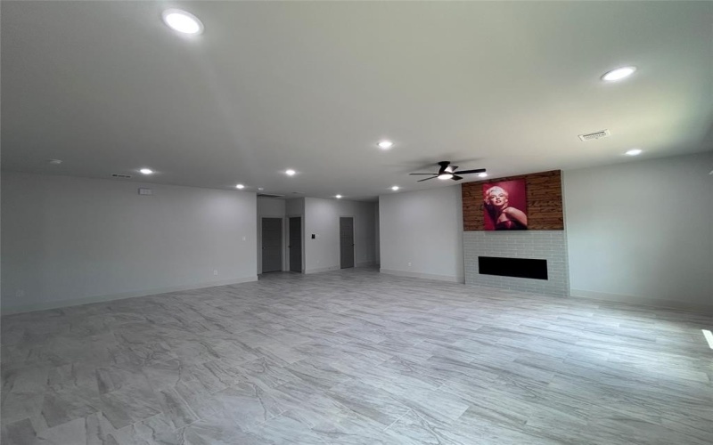 2110 Ridgewood Drive, Bridgeport, TX 76426, 3 Bedrooms Bedrooms, ,2 BathroomsBathrooms,Residential,For Sale,2110 Ridgewood Drive,21002185