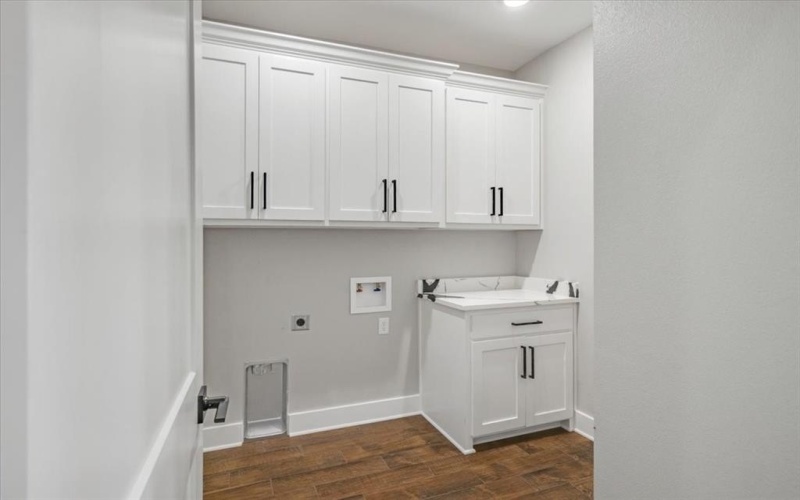 15564 County Road 434, Lindale, TX 75771, 4 Bedrooms Bedrooms, ,2 BathroomsBathrooms,Residential,For Sale,15564 County Road 434,21002240
