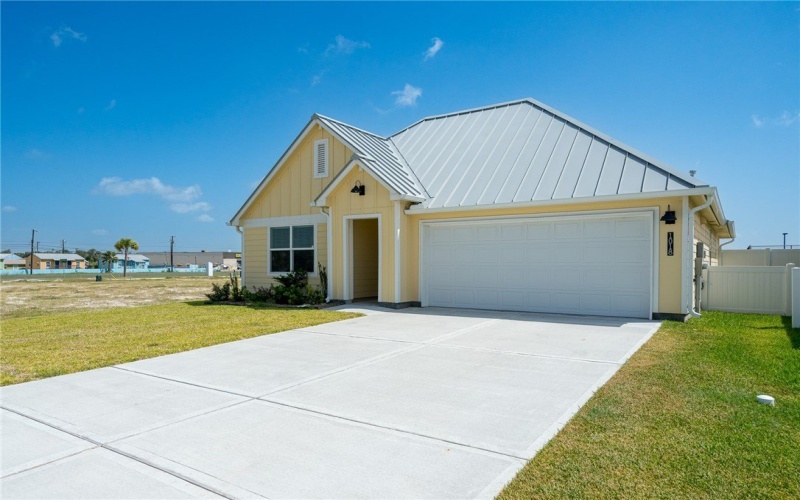 1018 St Croix Drive, Rockport, TX 78382, 4 Habitaciones Habitaciones , ,2 BañosBaños,Residential,En Venta,1018 St Croix Drive,461801