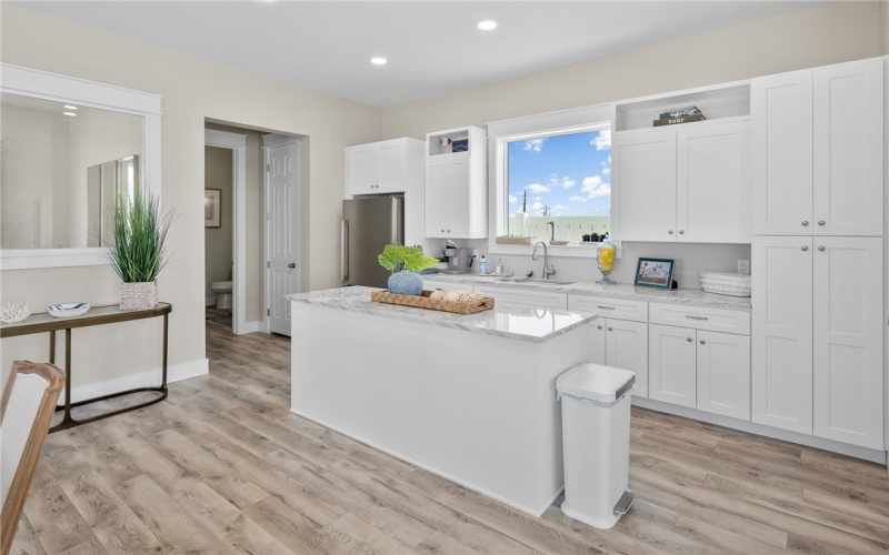 1009 St Croix Drive, Rockport, TX 78382, 4 Habitaciones Habitaciones , ,2 BañosBaños,Residential,En Venta,1009 St Croix Drive,462125