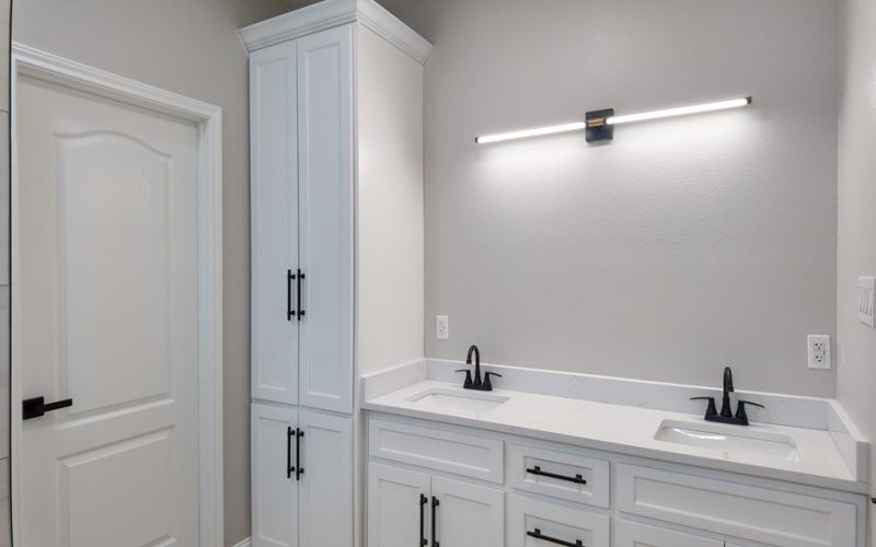 217 Sunset Loop, Eagle Pass, TX 78852, 3 Habitaciones Habitaciones , ,2 BañosBaños,Residential,En Venta,217 Sunset Loop,81450